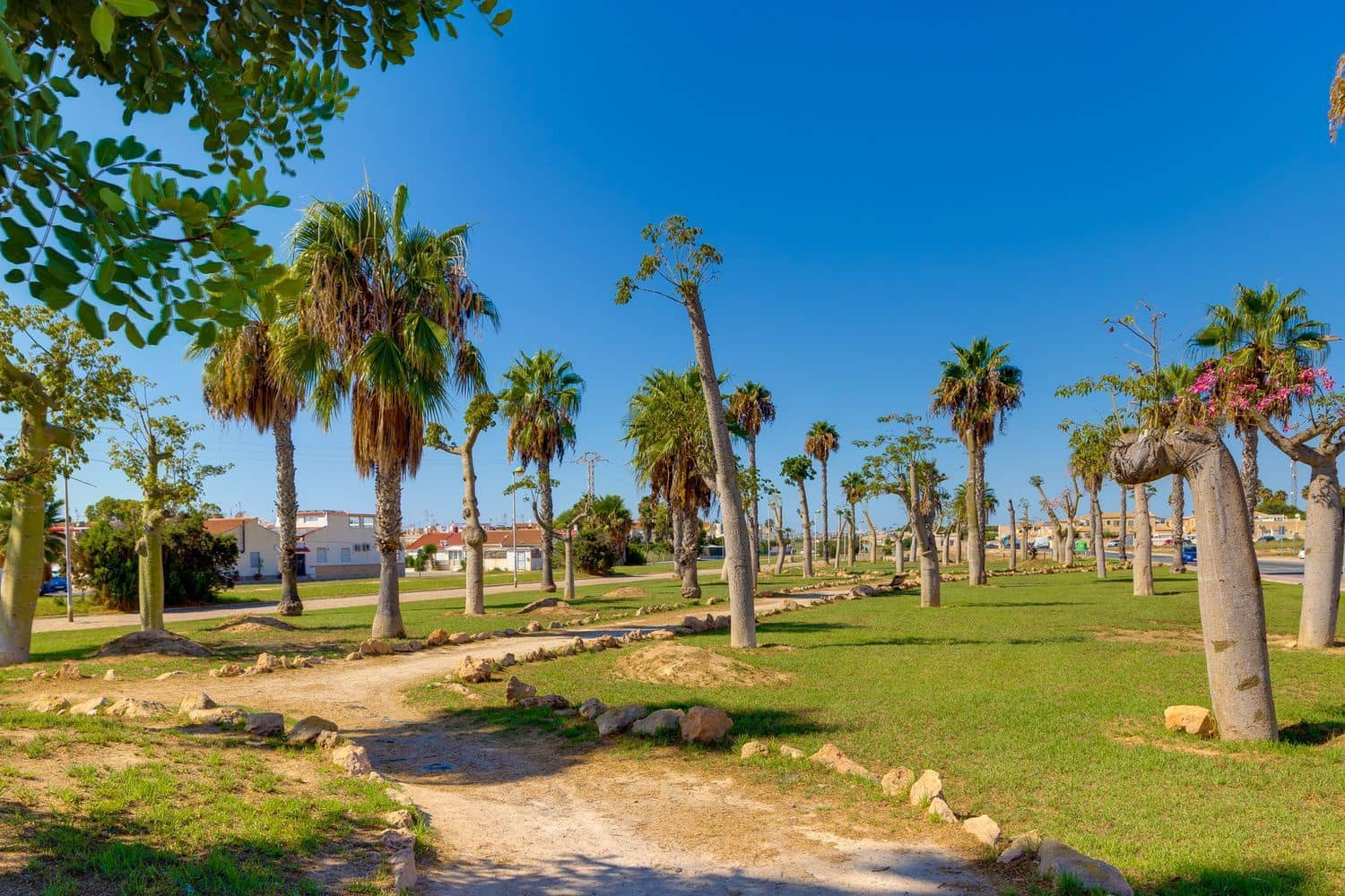 2 soverom Hus til salgs i Torrevieja med svømmebasseng garasje - € 129 000 (Ref: 9471910)