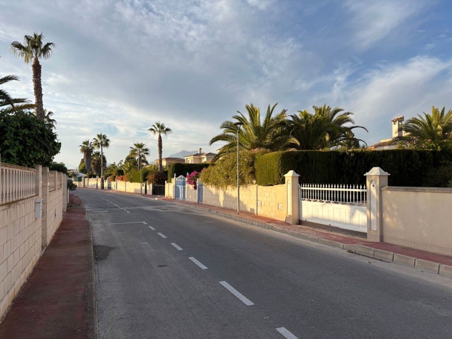 4 soverom Villa til salgs i Busot med svømmebasseng garasje - € 290 000 (Ref: 9483355)