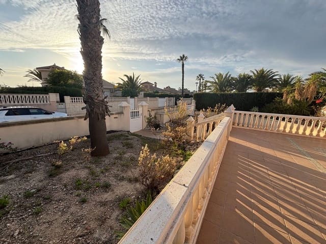 4 soverom Villa til salgs i Busot med svømmebasseng garasje - € 290 000 (Ref: 9483355)