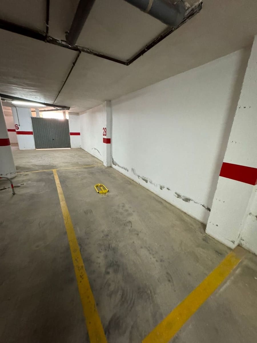 Garagem para venda em Torrevieja - 10 800 € (Ref: 9490977)