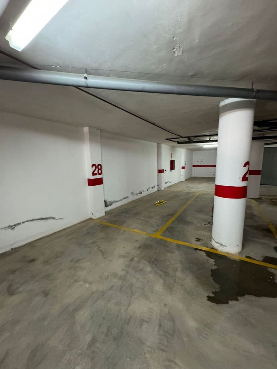 Garagem para venda em Torrevieja - 10 800 € (Ref: 9490977)