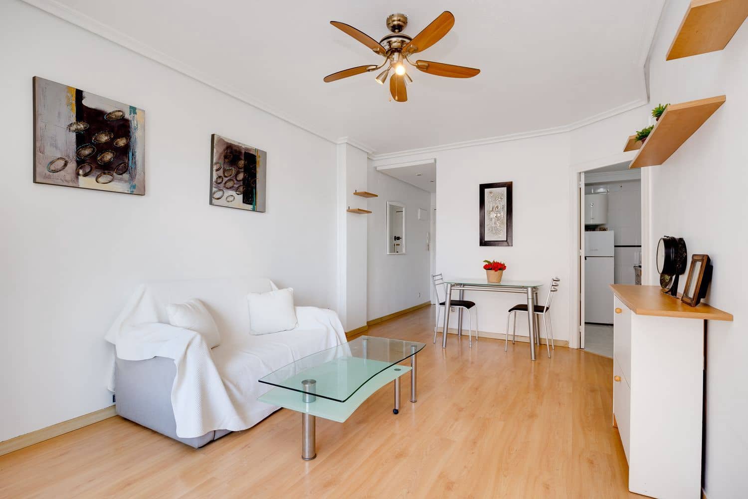 2 soveværelse Lejlighed til salg i Torrevieja med swimmingpool garage - € 159.000 (Ref: 9512041)