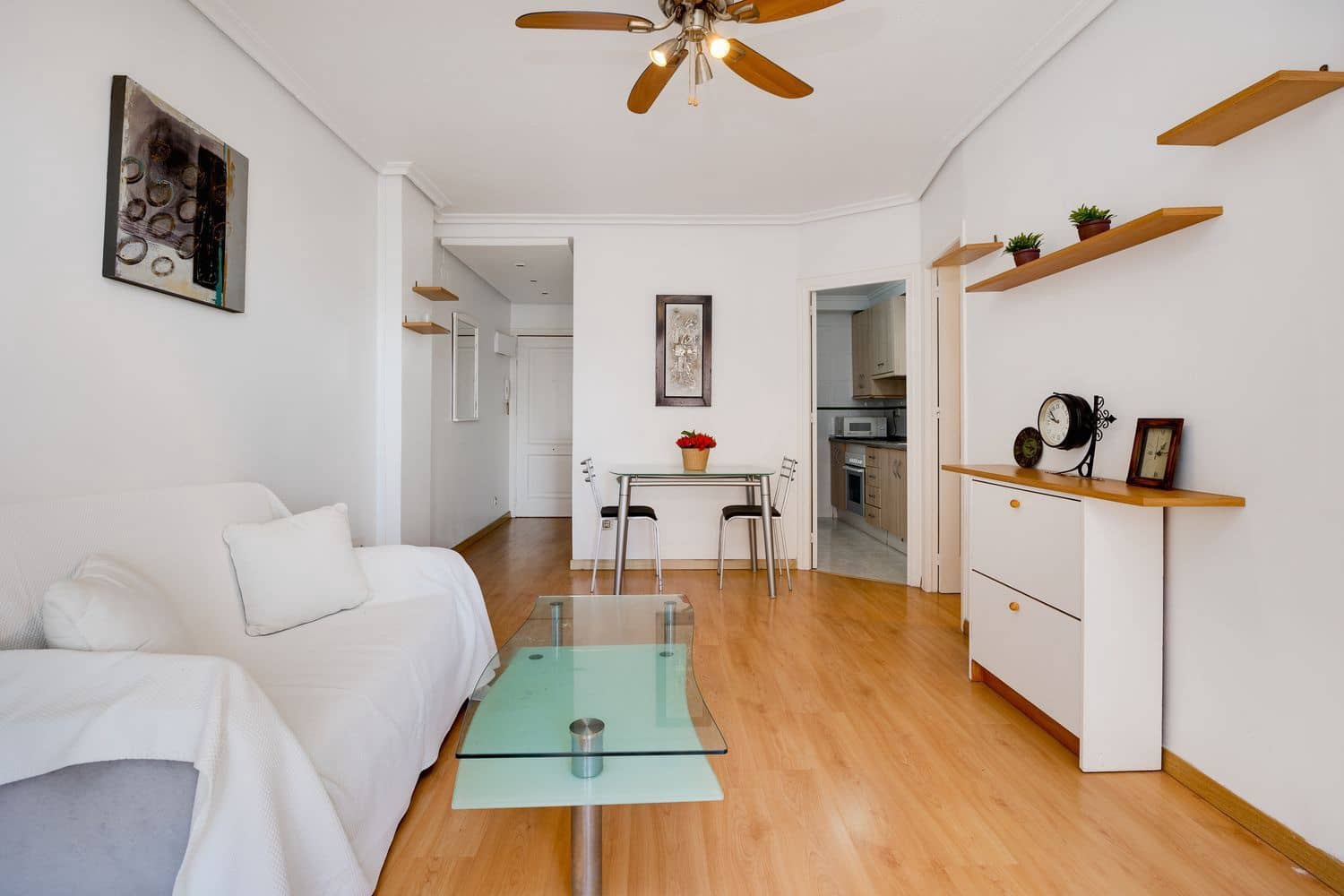 2 soveværelse Lejlighed til salg i Torrevieja med swimmingpool garage - € 159.000 (Ref: 9512041)