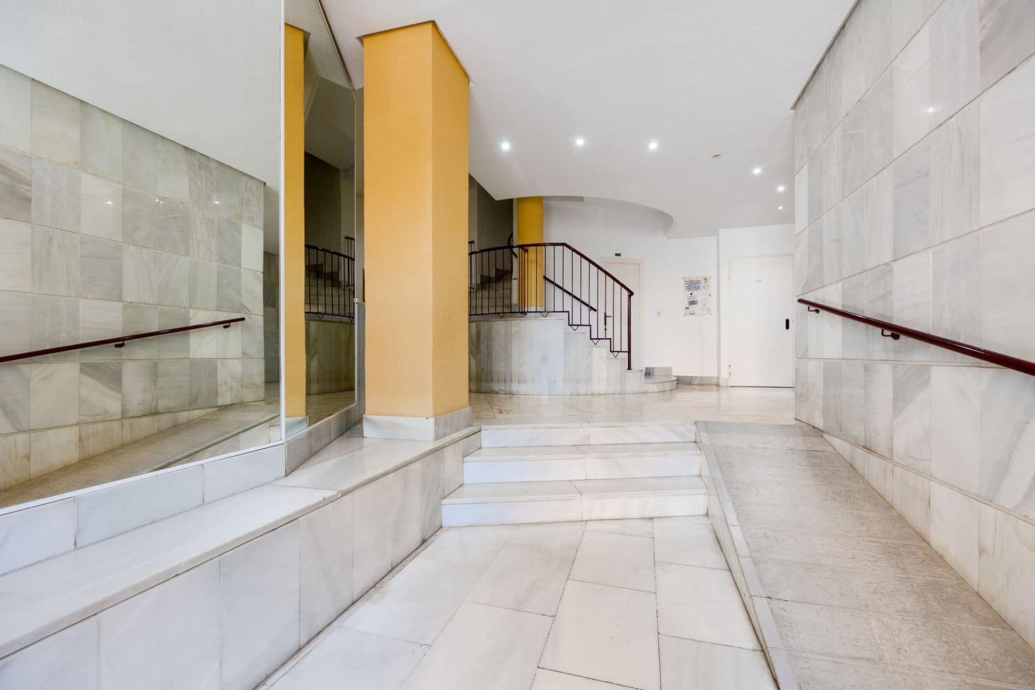 2 soveværelse Lejlighed til salg i Torrevieja med swimmingpool garage - € 159.000 (Ref: 9512041)