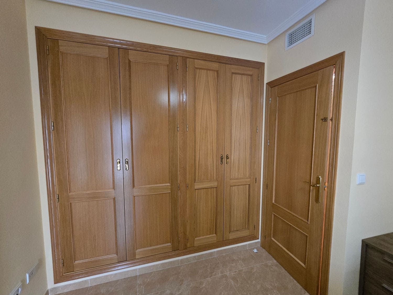 2 slaapkamer Appartement te koop in El Campello met zwembad garage - € 344.900 (Ref: 9525911)