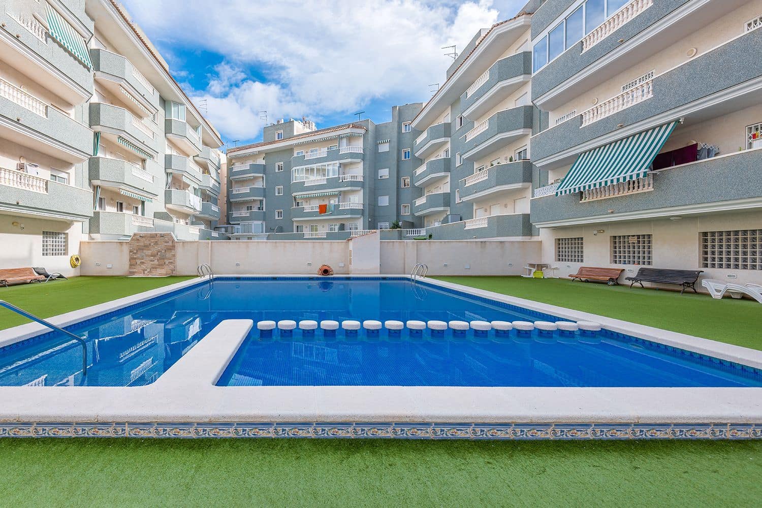 2 slaapkamer Appartement te koop in El Campello met zwembad garage - € 344.900 (Ref: 9525911)