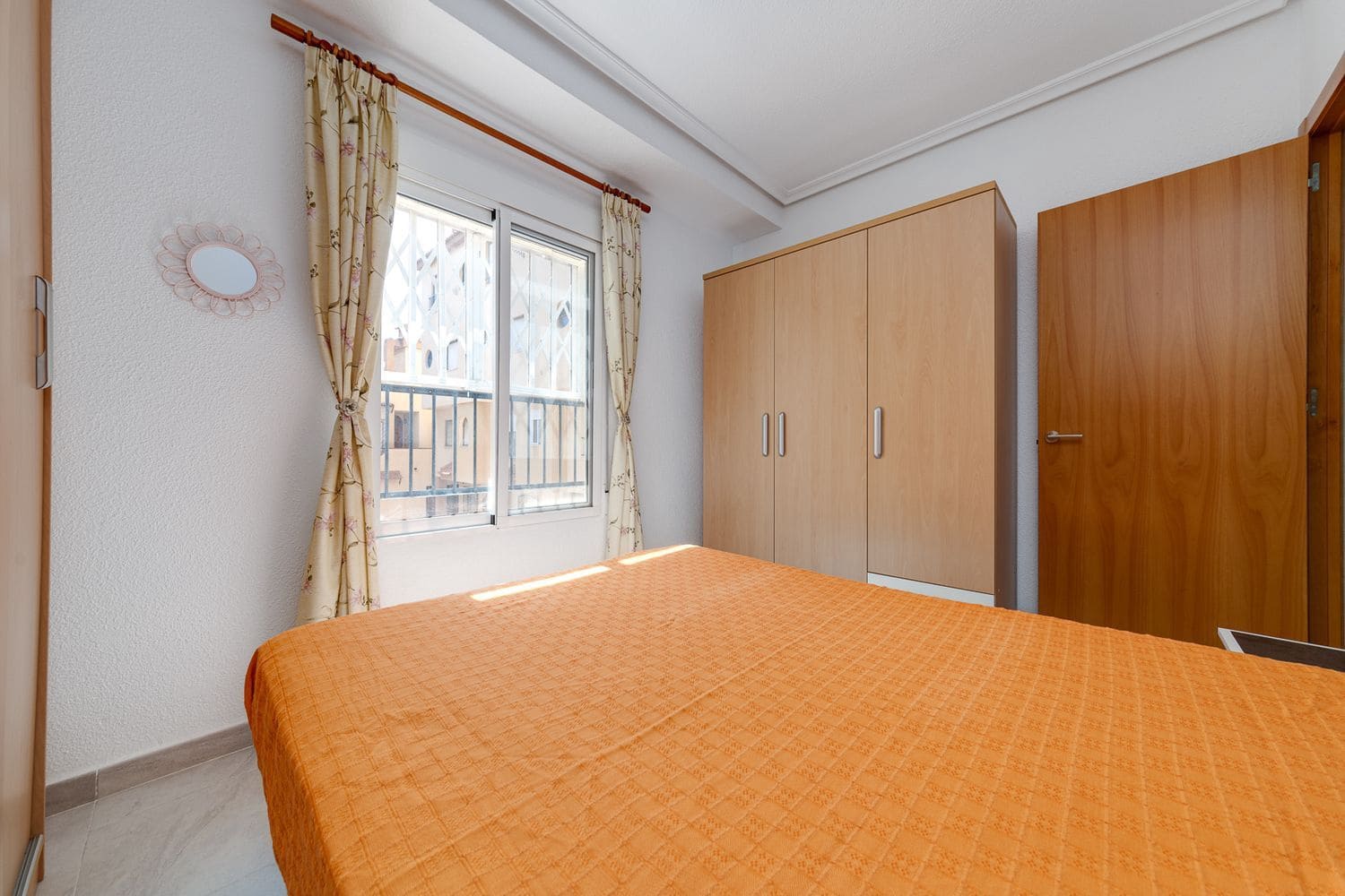 1 bedroom Apartment for sale in Torrevieja with pool garage - € 81,000 (Ref: 9525912)