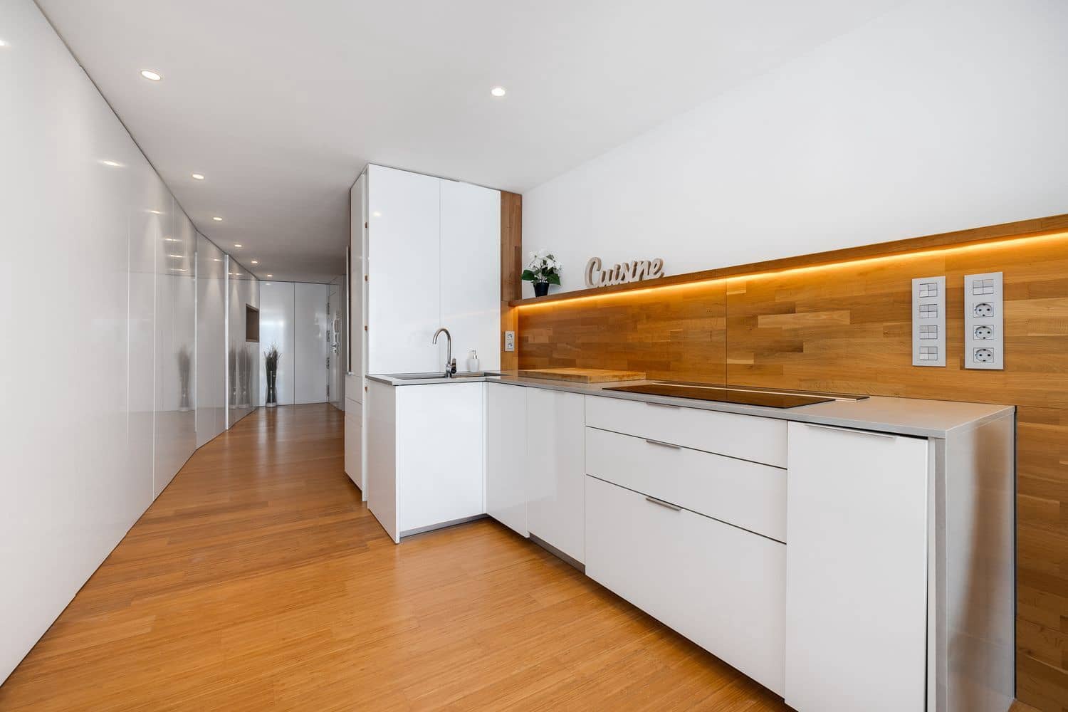 1 bedroom Apartment for sale in Torrevieja with garage - € 167,000 (Ref: 9529241)