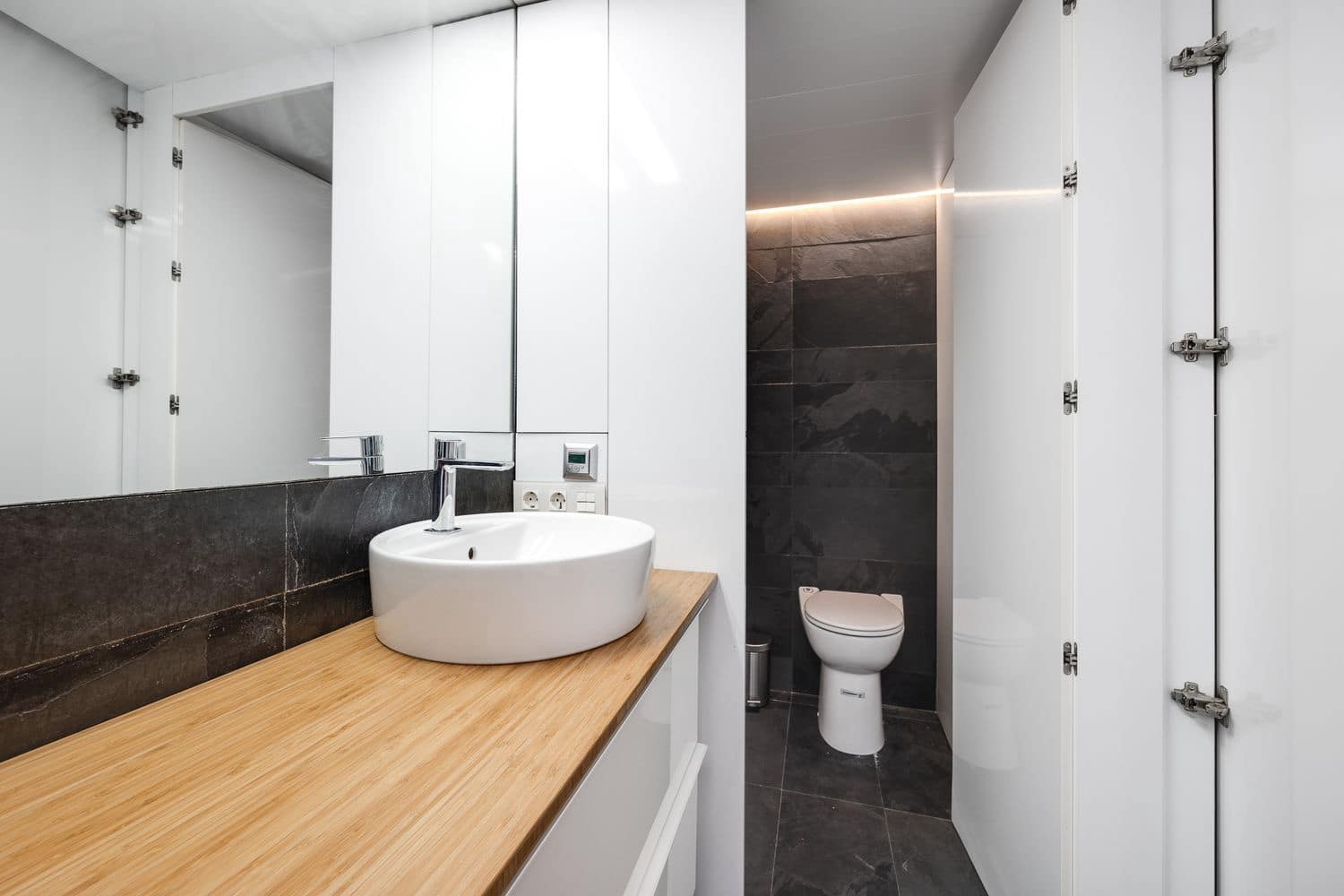 1 bedroom Apartment for sale in Torrevieja with garage - € 167,000 (Ref: 9529241)