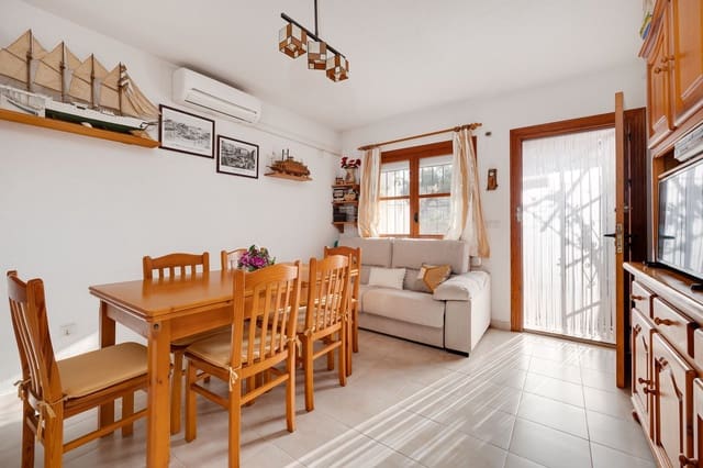 Casa de 2 habitaciones en Los Balcones - Los Altos, Torrevieja en venta con garaje - 173.000 € (Ref: 9536645)