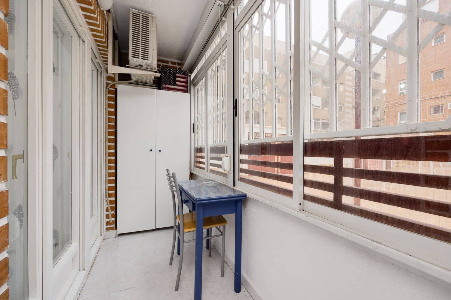 1 makuuhuone Huoneisto myytävänä paikassa Torrevieja mukana uima-altaan 
autotalli - 91 500 € (Ref: 9554368)