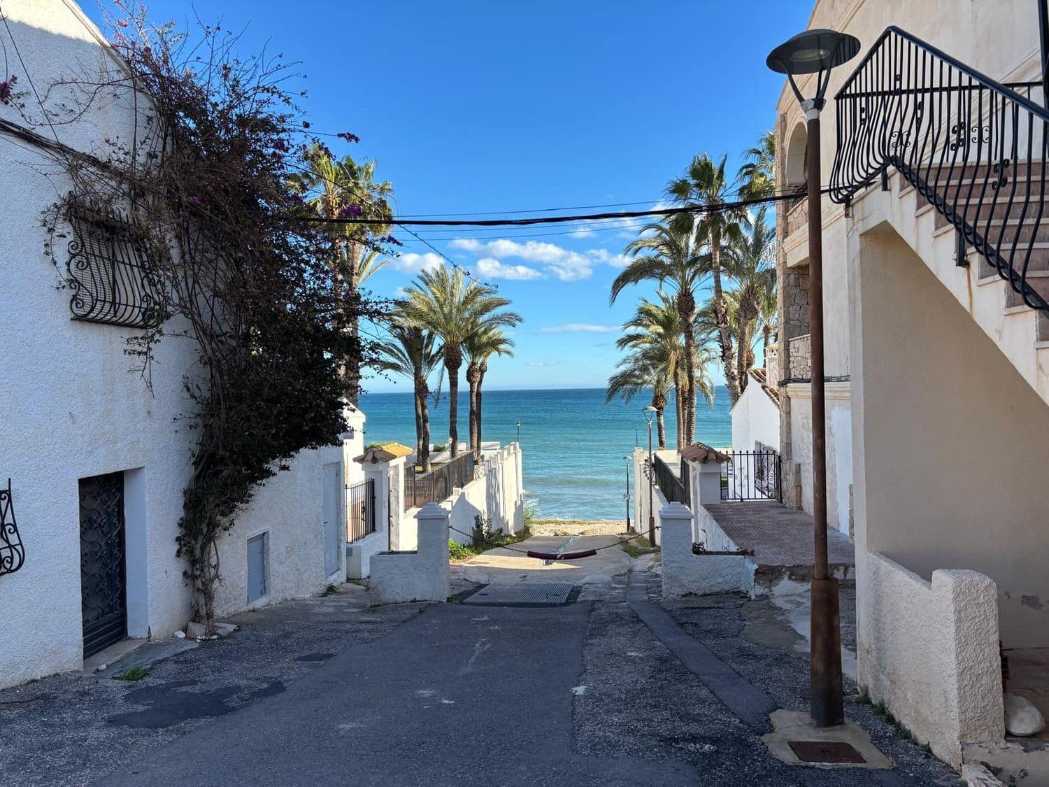 3 slaapkamer Villa te koop in El Campello met zwembad garage - € 550.000 (Ref: 9598527)