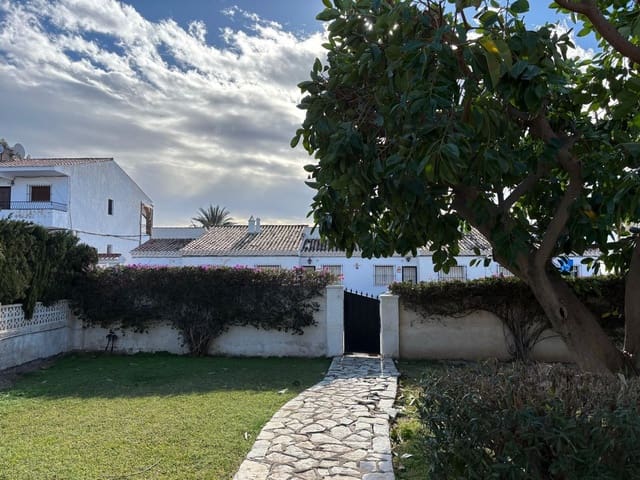 3 slaapkamer Villa te koop in El Campello met zwembad garage - € 550.000 (Ref: 9598527)