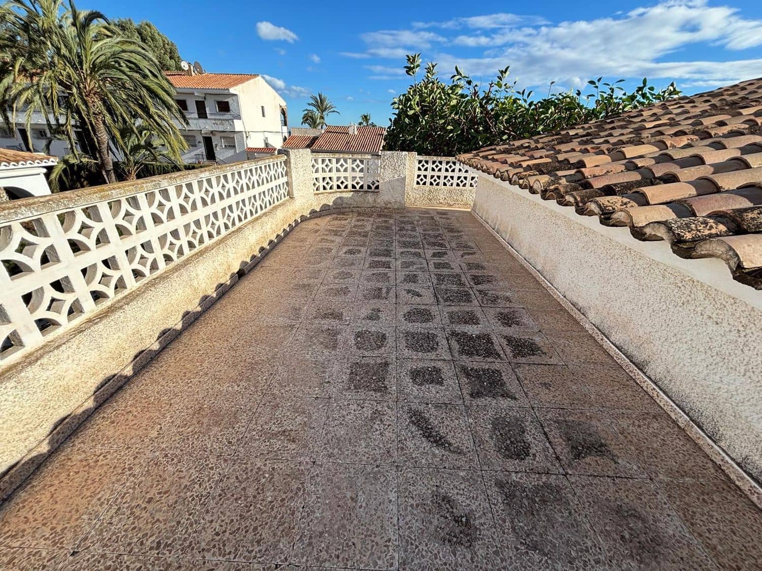 3 slaapkamer Villa te koop in El Campello met zwembad garage - € 550.000 (Ref: 9598527)