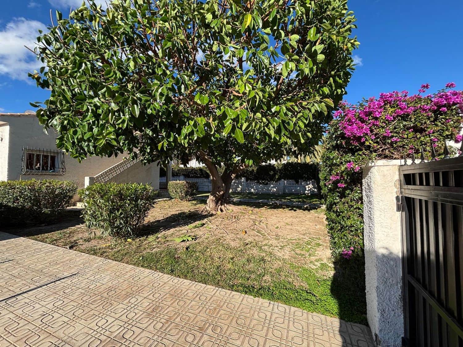 3 slaapkamer Villa te koop in El Campello met zwembad garage - € 550.000 (Ref: 9598527)