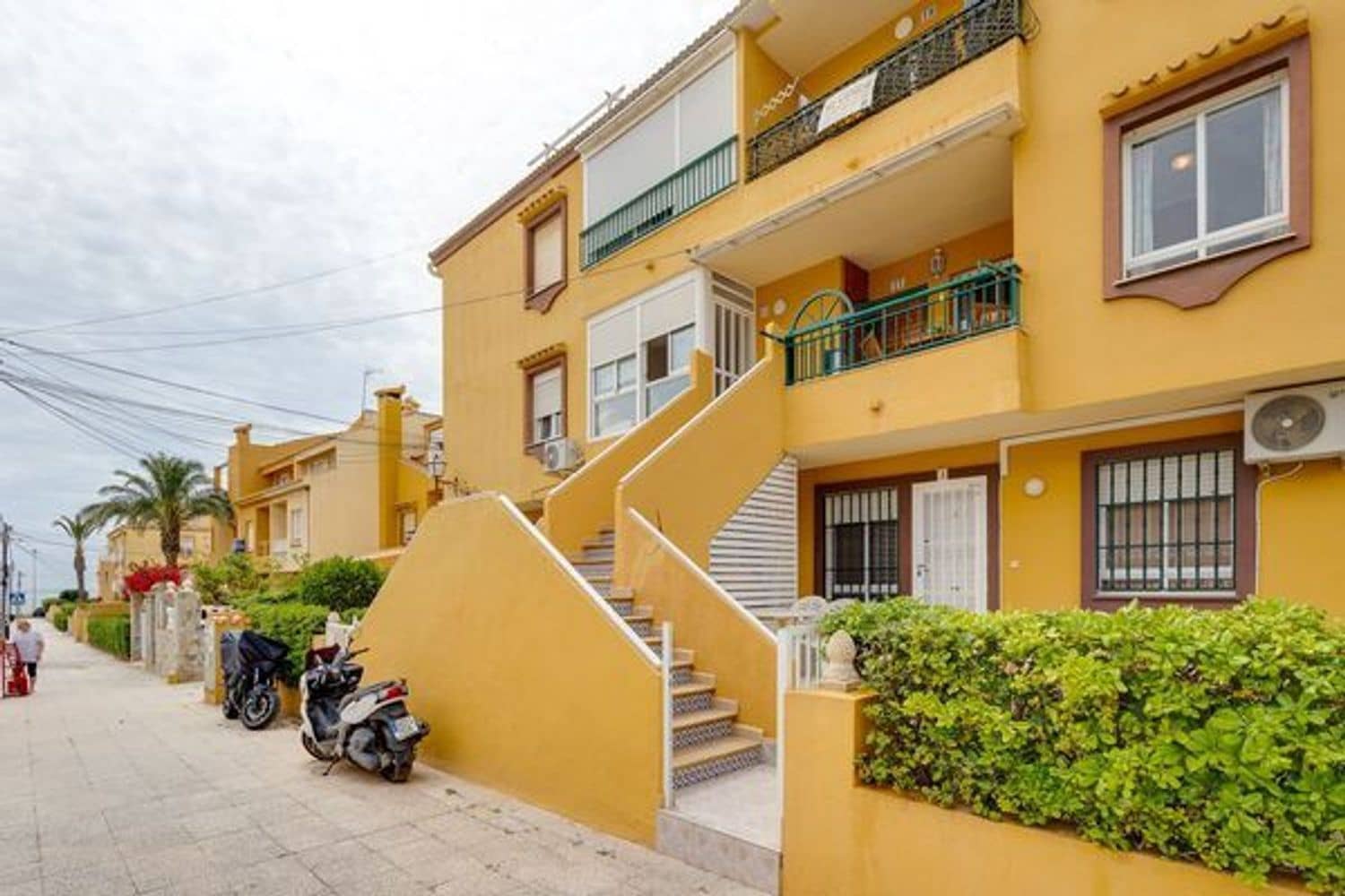 2 quarto Apartamento para venda em Alicante cidade com garagem - 127 000 € (Ref: 9604487)