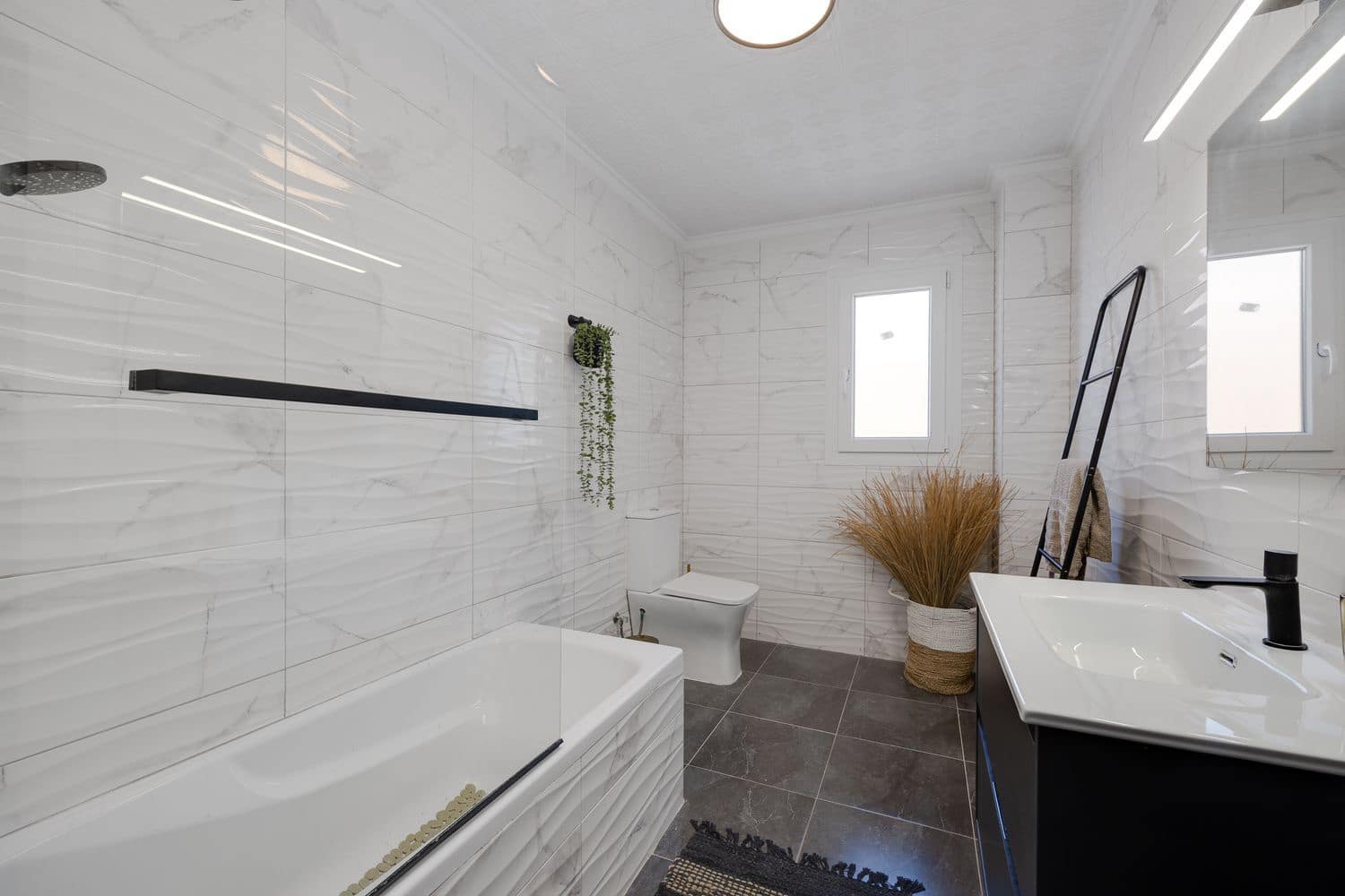 3 slaapkamer Appartement te koop in Torrevieja met garage - € 298.000 (Ref: 9624225)