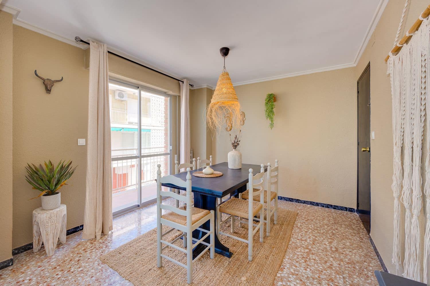 3 slaapkamer Appartement te koop in Torrevieja met garage - € 298.000 (Ref: 9624225)
