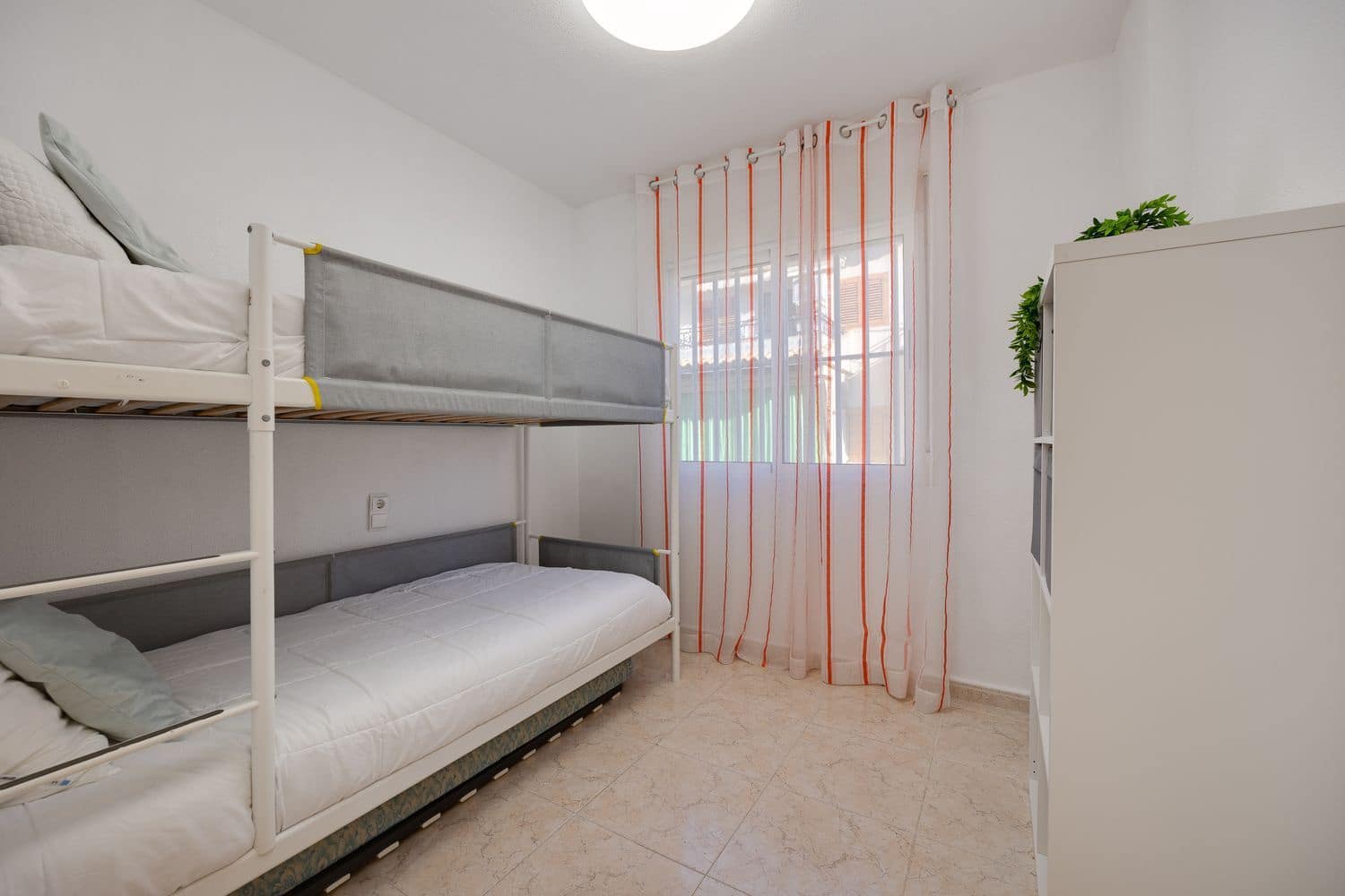 3 bedroom Apartment for sale in Aguas Nuevas with pool garage - € 160,000 (Ref: 9624226)