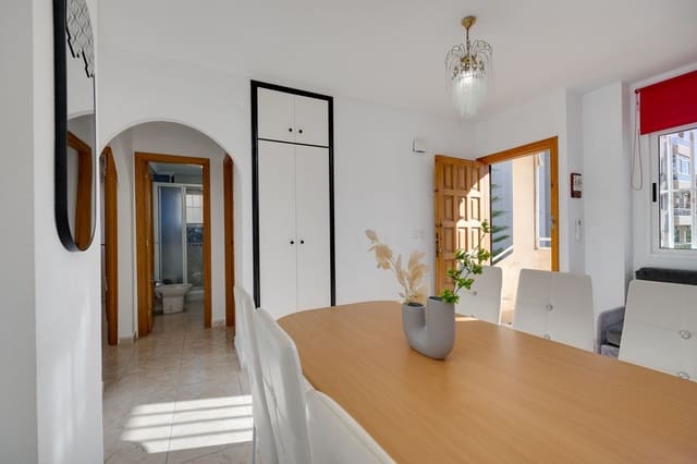 3 bedroom Apartment for sale in Aguas Nuevas, Torrevieja with pool garage - € 160,000 (Ref: 9624226)