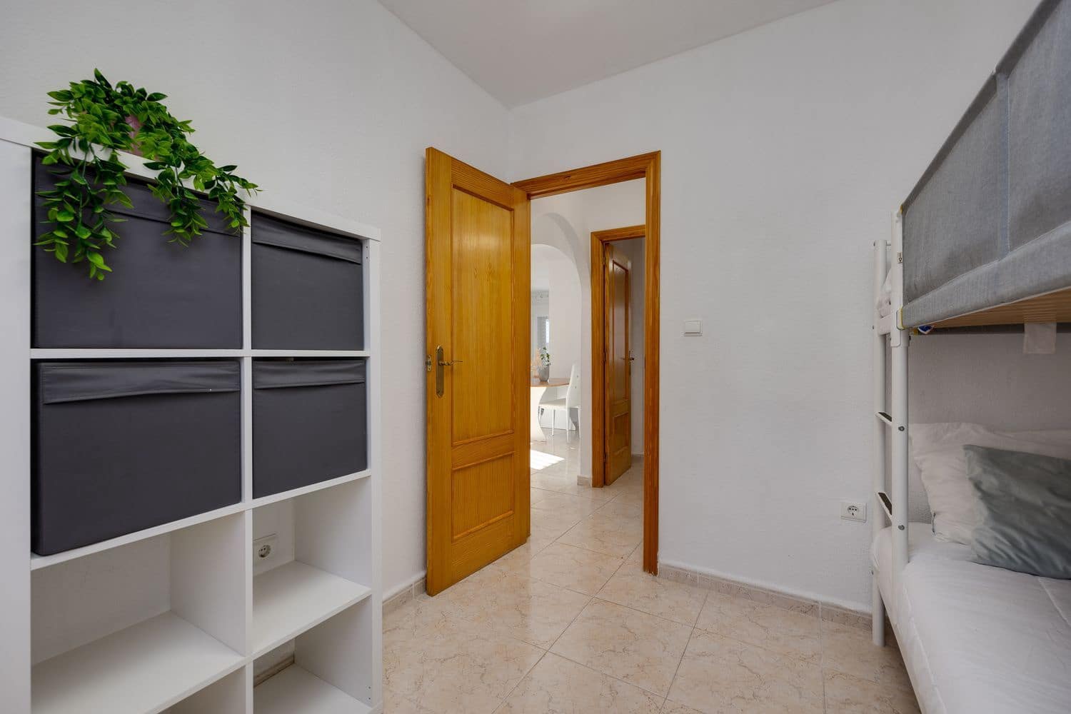 3 bedroom Apartment for sale in Aguas Nuevas with pool garage - € 160,000 (Ref: 9624226)