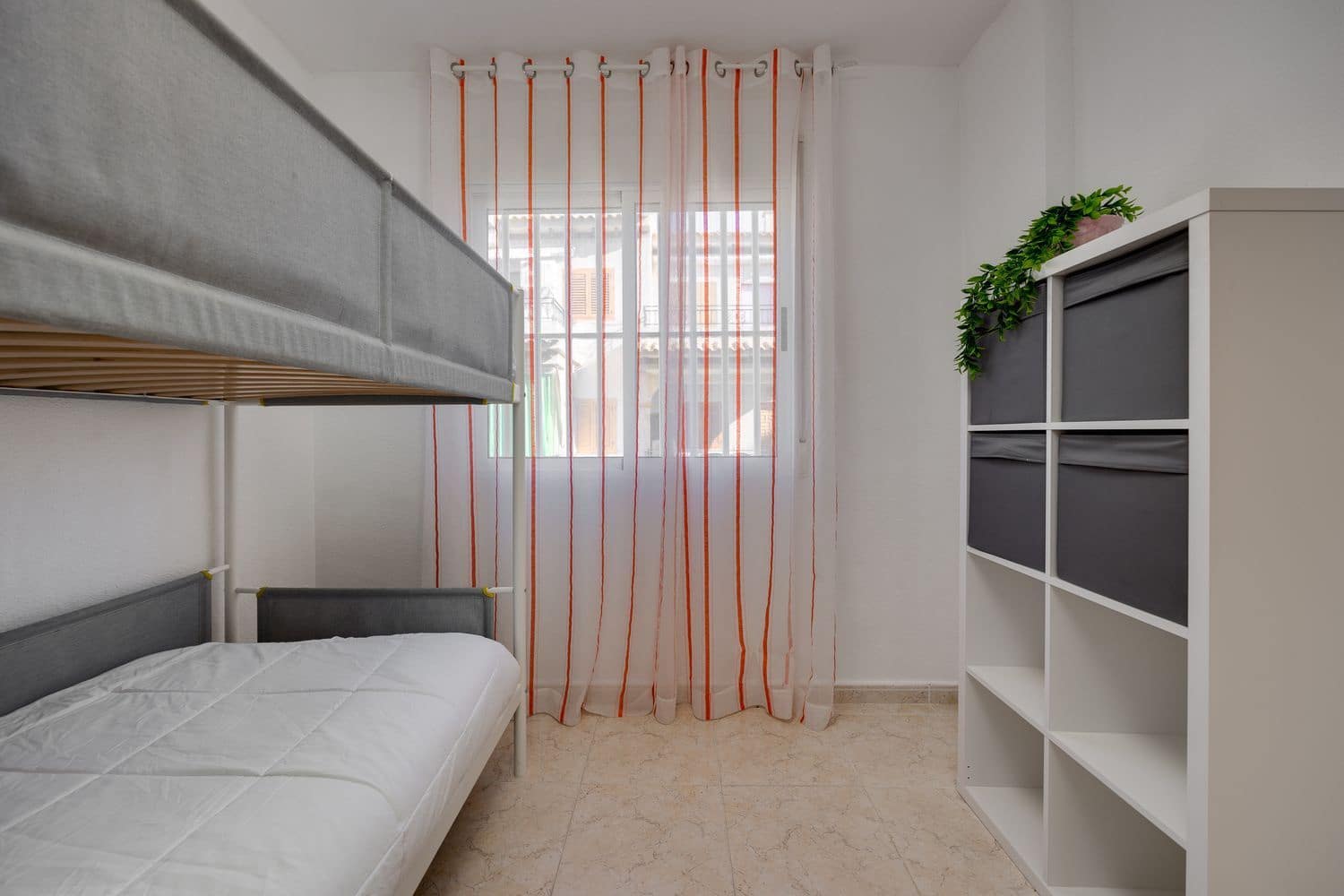 3 bedroom Apartment for sale in Aguas Nuevas with pool garage - € 160,000 (Ref: 9624226)