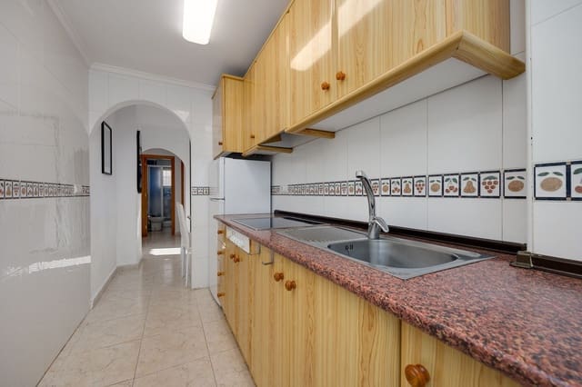3 bedroom Apartment for sale in Aguas Nuevas, Torrevieja with pool garage - € 160,000 (Ref: 9624226)