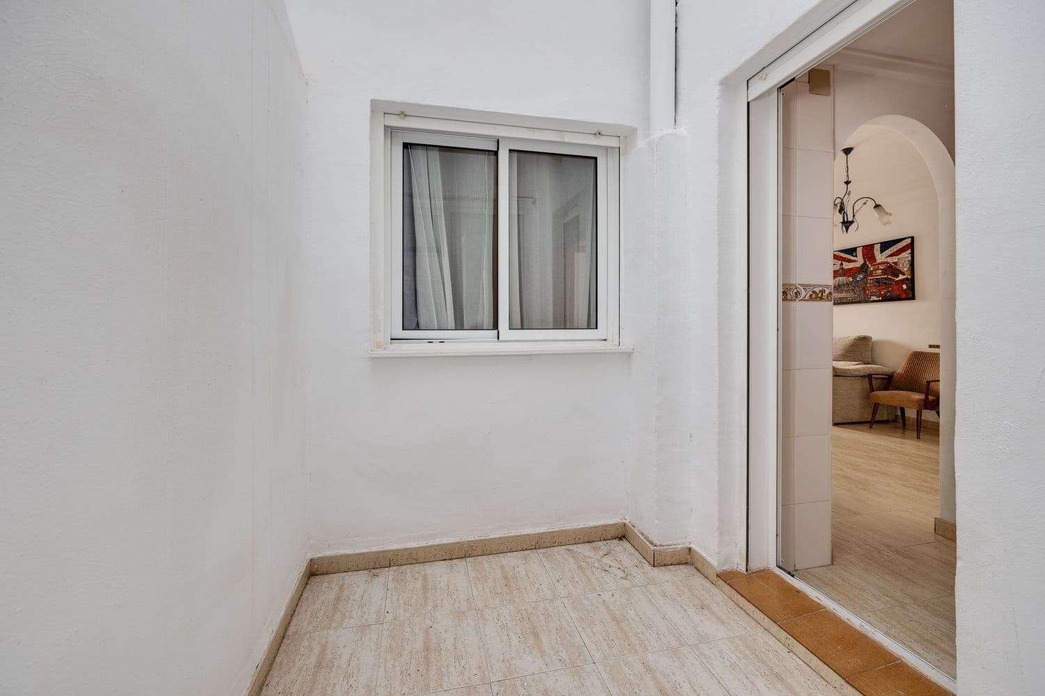 Apartamento de 2 habitaciones en Guardamar del Segura en venta con piscina garaje - 135.000 € (Ref: 9636215)