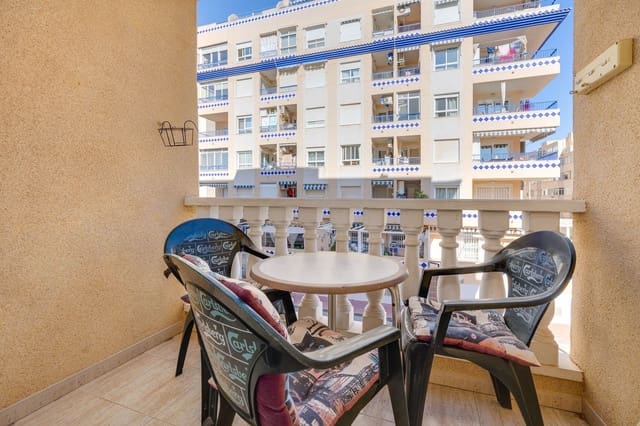 Apartamento de 2 habitaciones en Zona Pueblo, Guardamar del Segura en venta con piscina garaje - 135.000 € (Ref: 9636215)