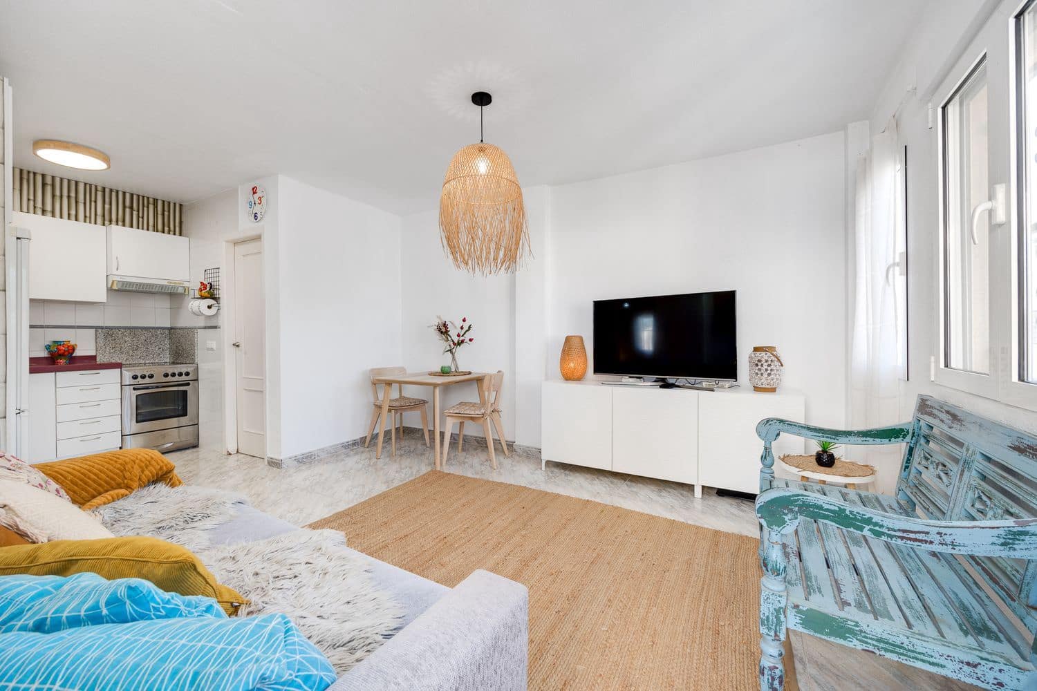 1 soveværelse Byhus til salg i Torrevieja med swimmingpool garage - € 118.000 (Ref: 9636216)