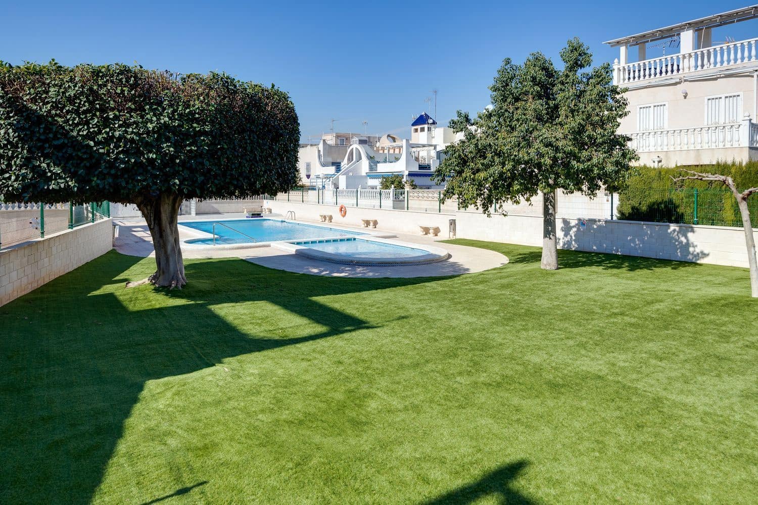 1 soveværelse Byhus til salg i Torrevieja med swimmingpool garage - € 118.000 (Ref: 9636216)