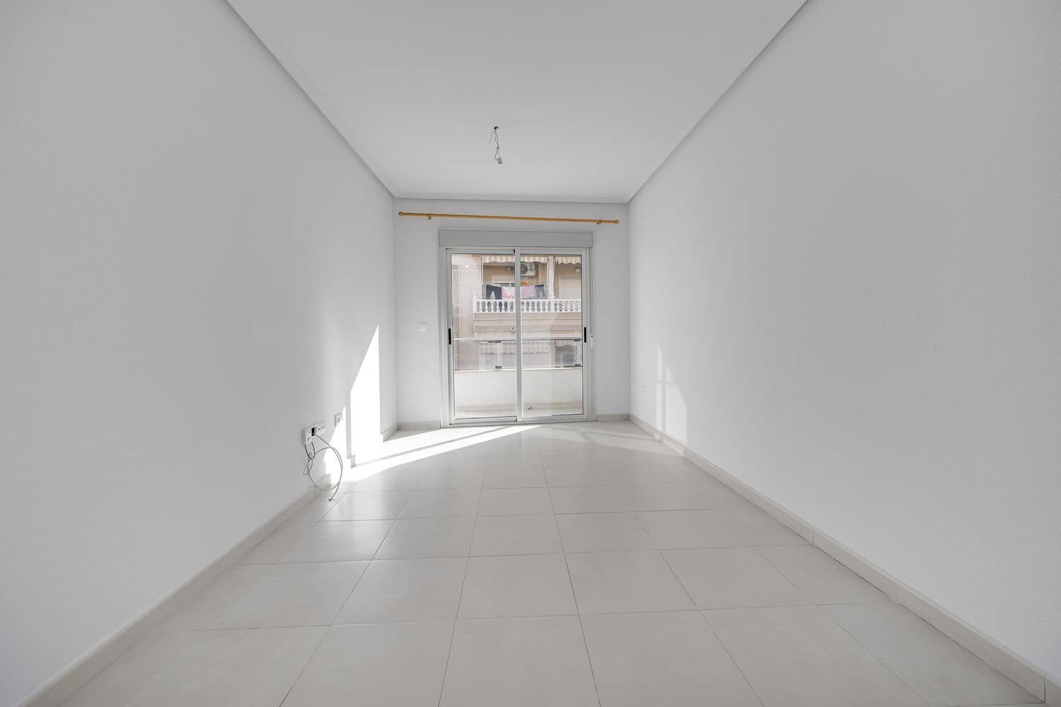 3 Zimmer Apartment zu verkaufen in Torrevieja mit Garage - 170.000 € (Ref: 9638951)