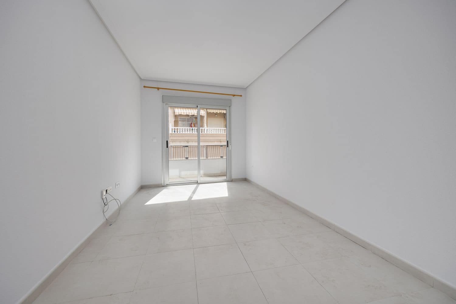 3 Zimmer Apartment zu verkaufen in Torrevieja mit Garage - 170.000 € (Ref: 9638951)