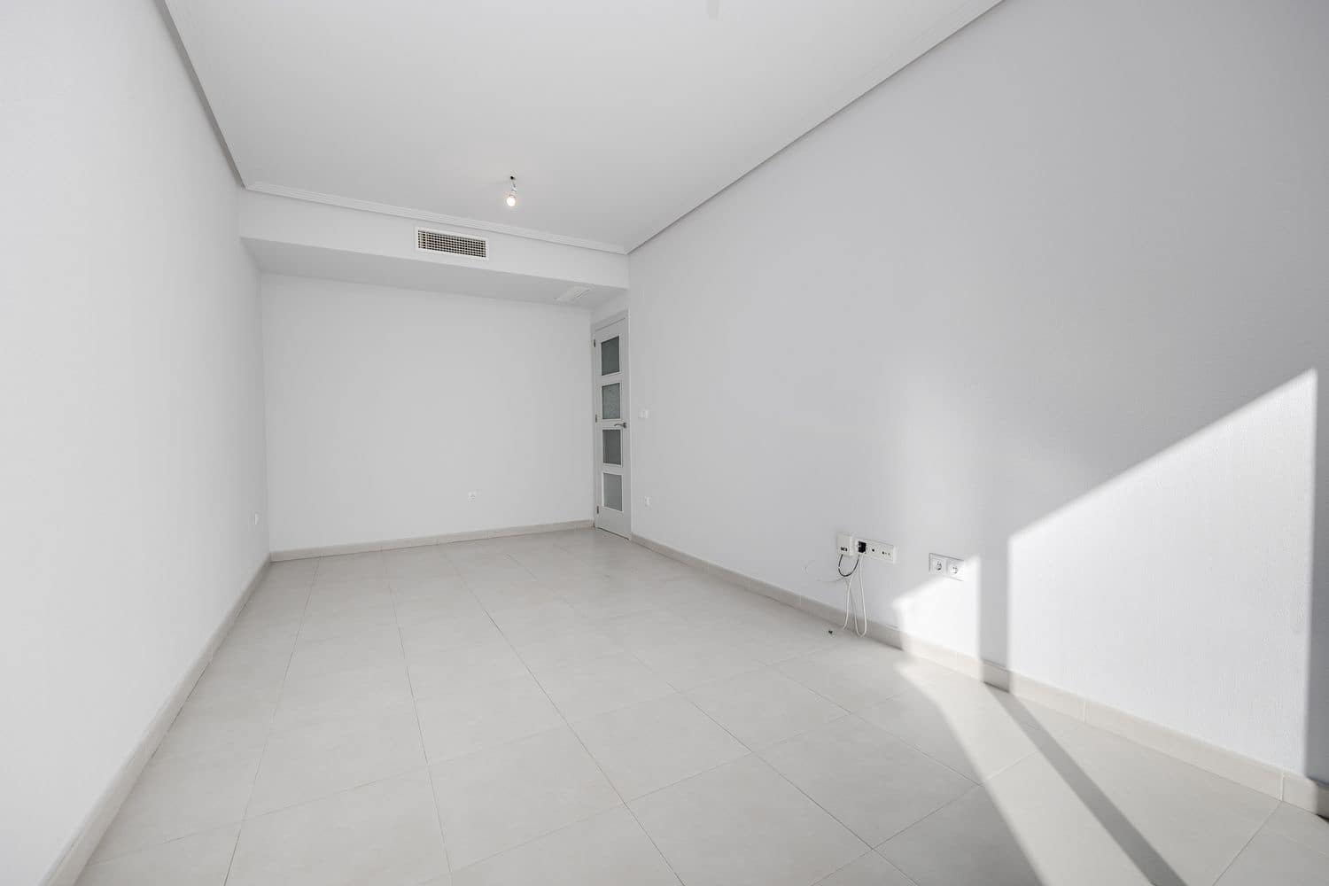 3 Zimmer Apartment zu verkaufen in Torrevieja mit Garage - 170.000 € (Ref: 9638951)