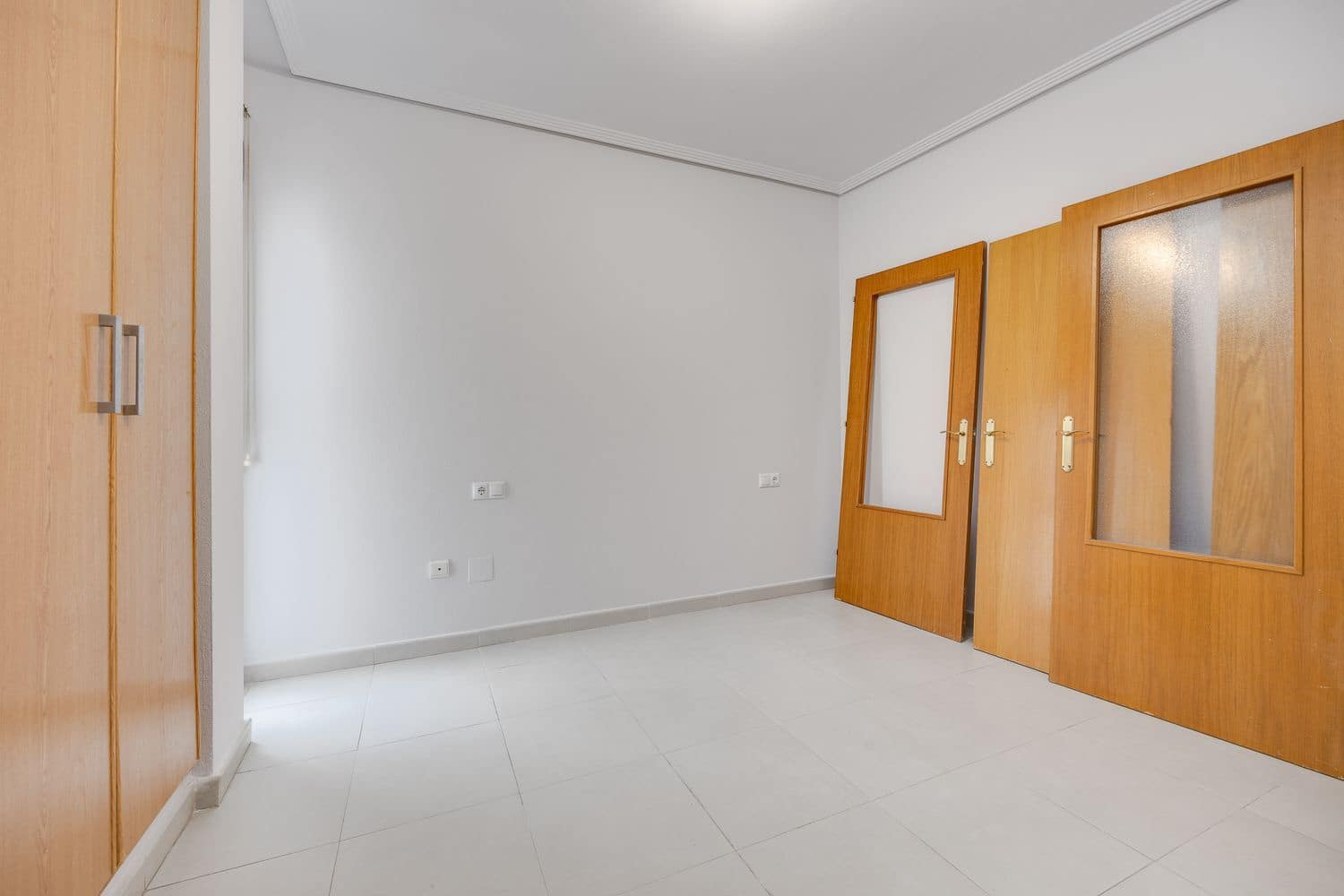 3 Zimmer Apartment zu verkaufen in Torrevieja mit Garage - 170.000 € (Ref: 9638951)