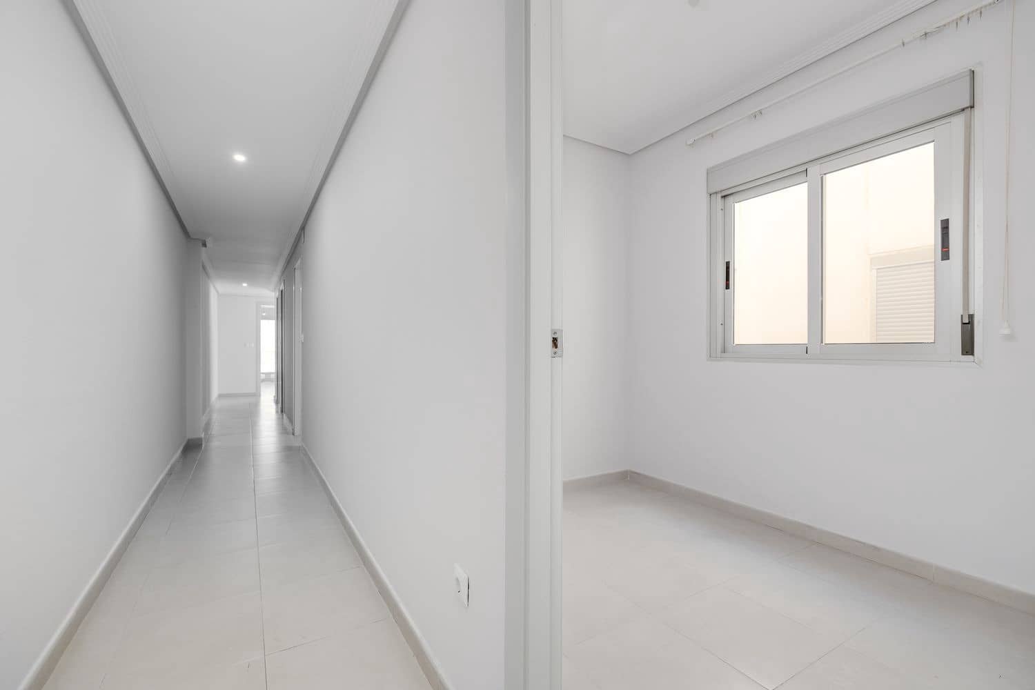 3 Zimmer Apartment zu verkaufen in Torrevieja mit Garage - 170.000 € (Ref: 9638951)
