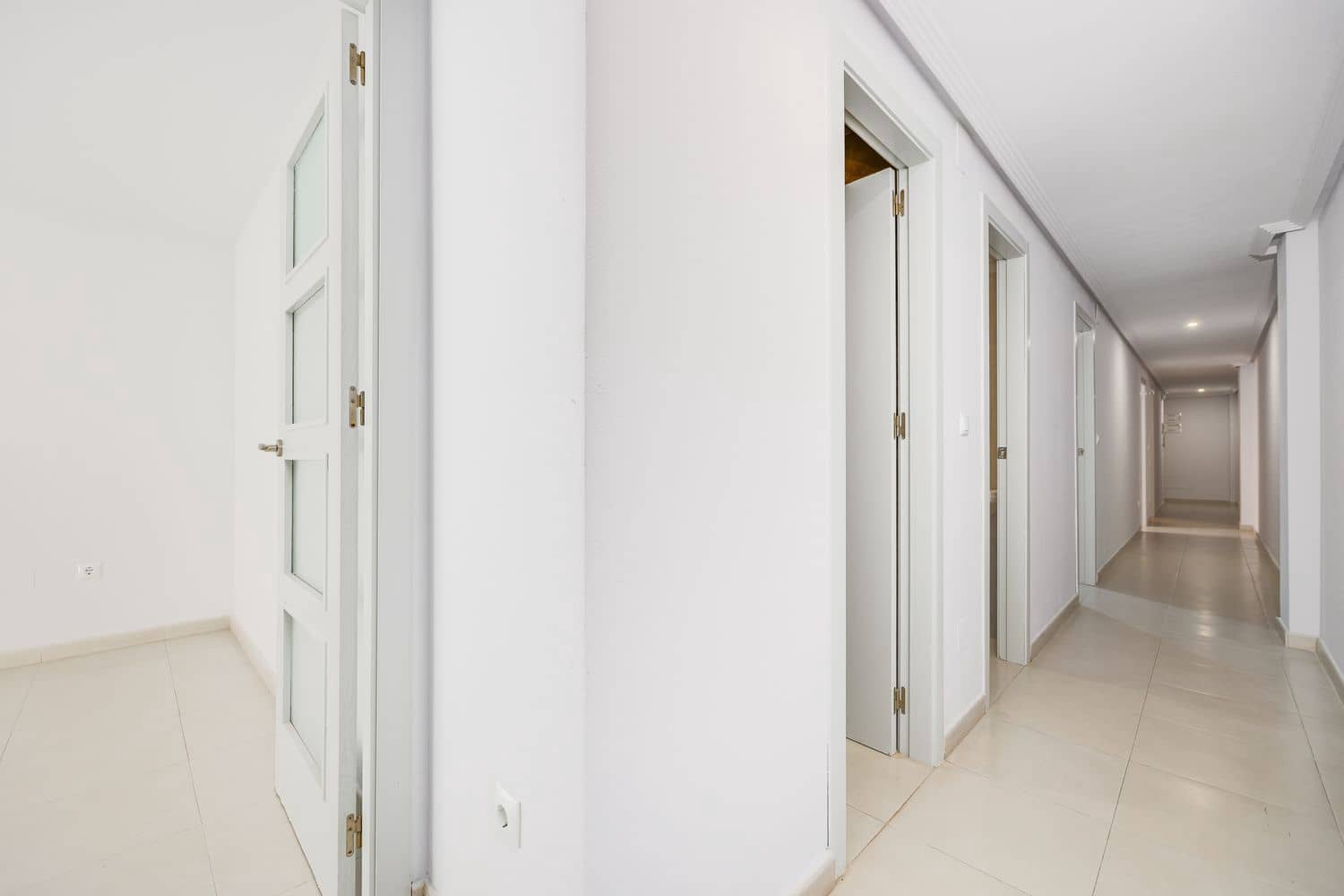 3 Zimmer Apartment zu verkaufen in Torrevieja mit Garage - 170.000 € (Ref: 9638951)