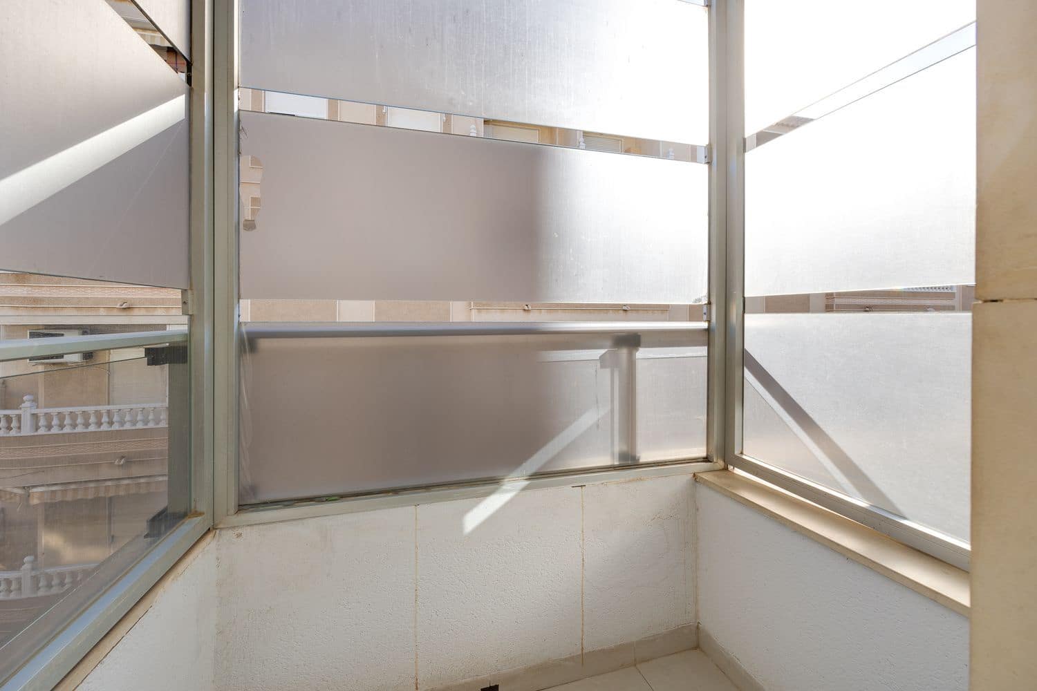 3 Zimmer Apartment zu verkaufen in Torrevieja mit Garage - 170.000 € (Ref: 9638951)