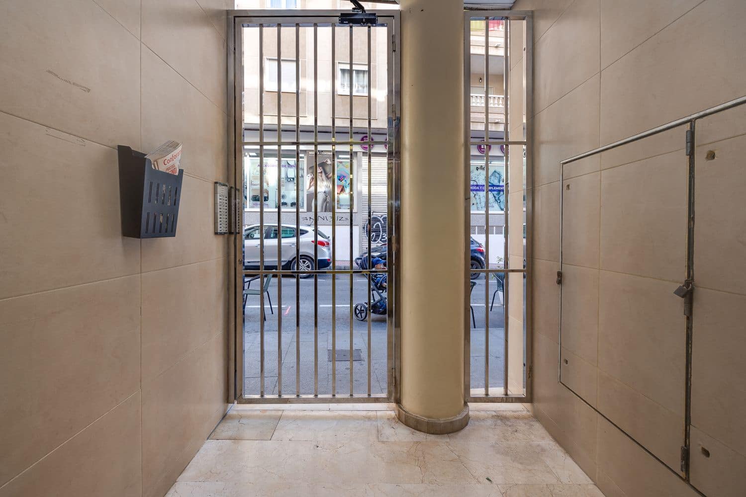 3 Zimmer Apartment zu verkaufen in Torrevieja mit Garage - 170.000 € (Ref: 9638951)