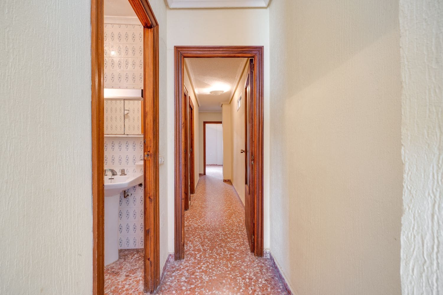 3 Zimmer Apartment zu verkaufen in Torrevieja mit Garage - 290.000 € (Ref: 9647701)