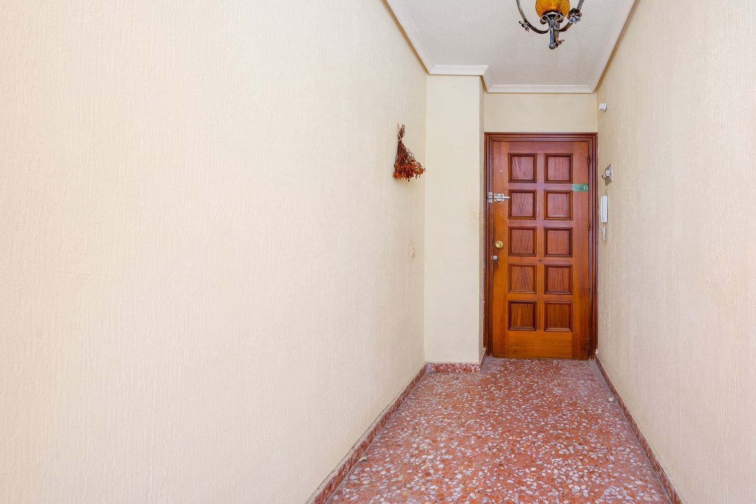 3 Zimmer Apartment zu verkaufen in Torrevieja mit Garage - 290.000 € (Ref: 9647701)