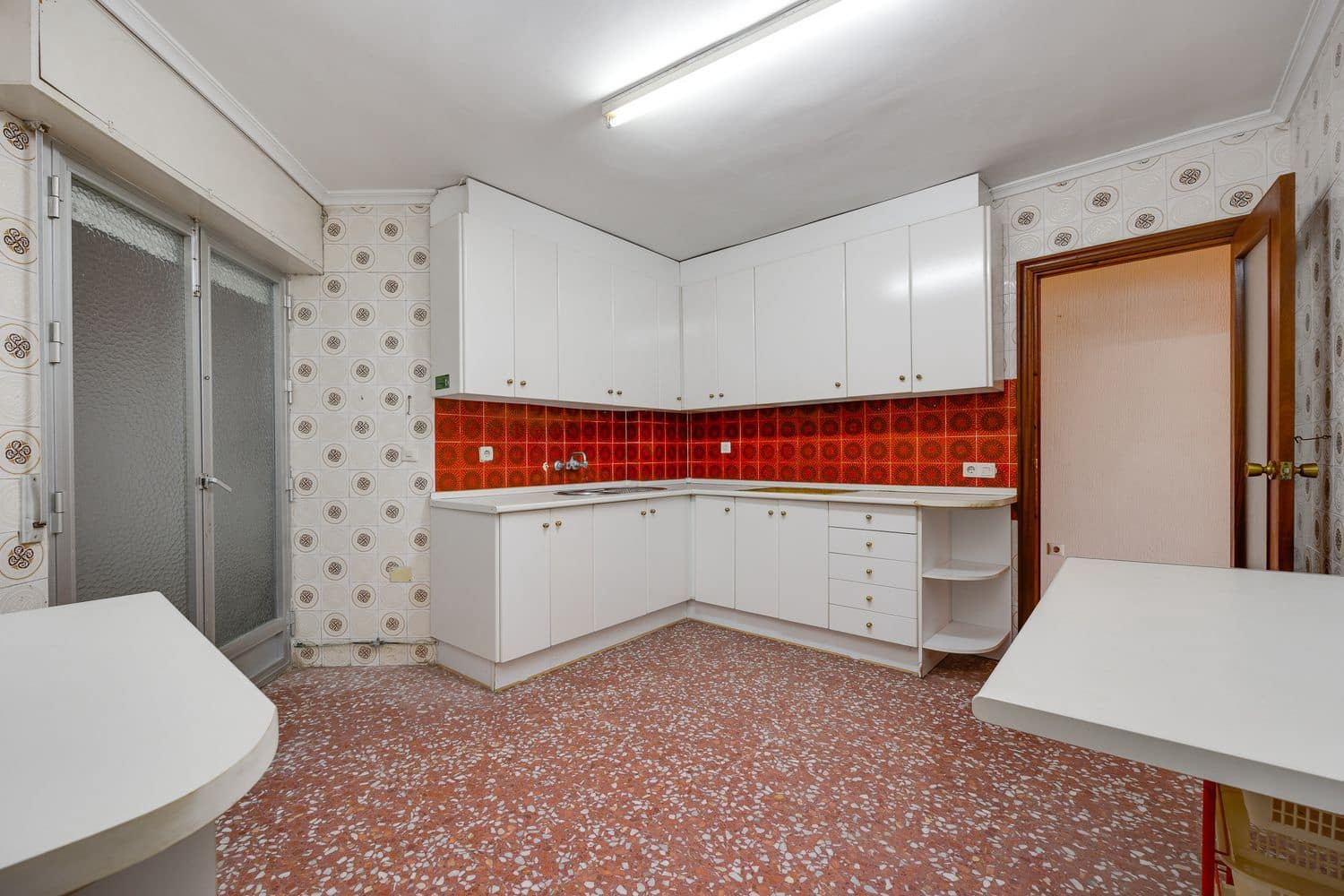 3 Zimmer Apartment zu verkaufen in Torrevieja mit Garage - 290.000 € (Ref: 9647701)