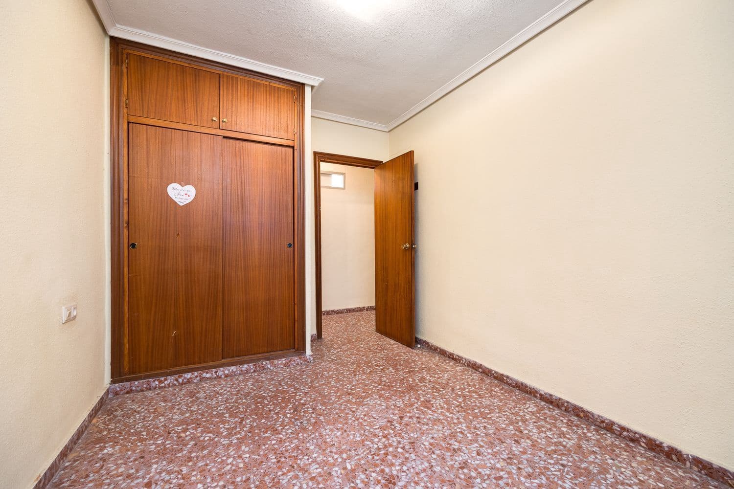 3 Zimmer Apartment zu verkaufen in Torrevieja mit Garage - 290.000 € (Ref: 9647701)