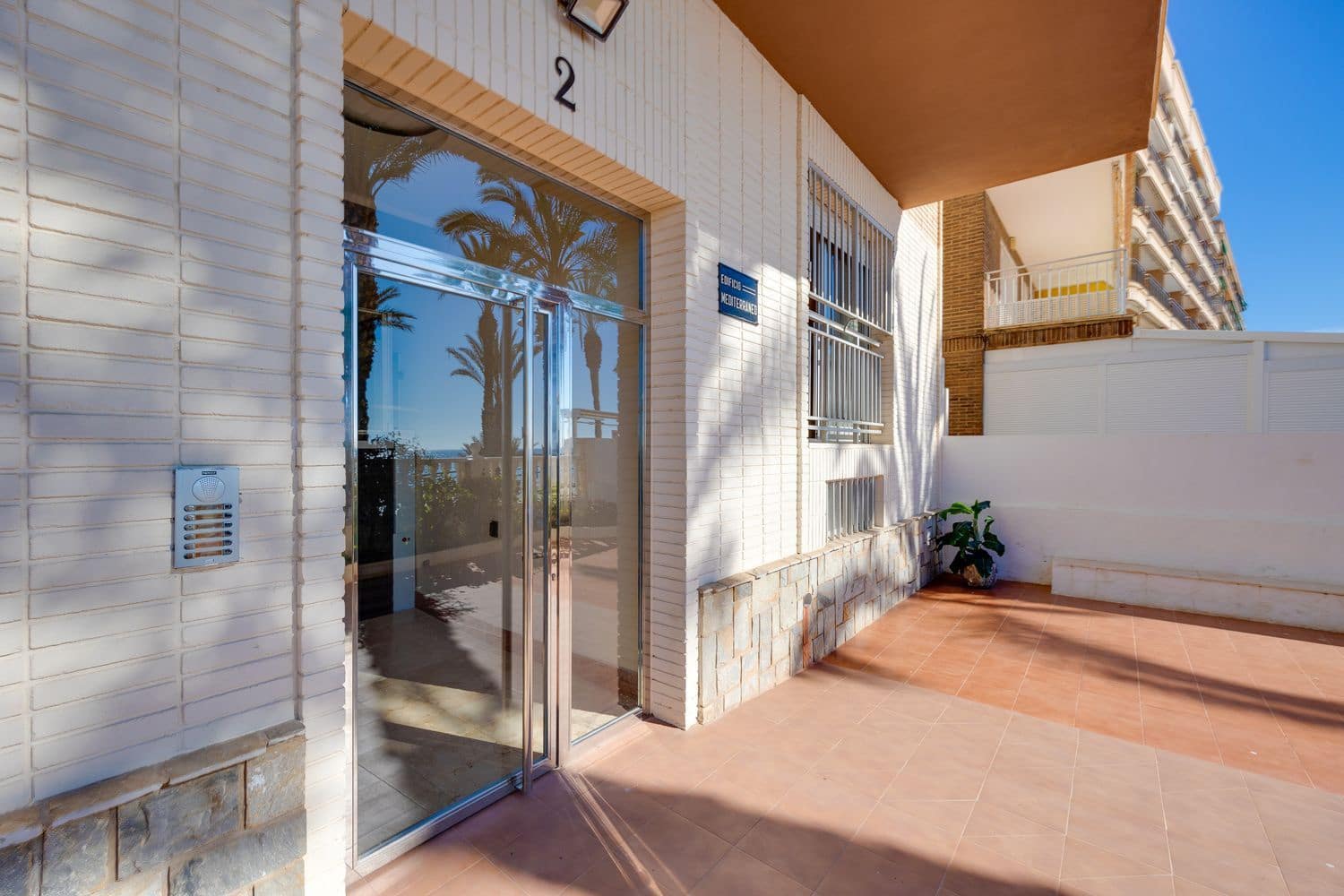 3 Zimmer Apartment zu verkaufen in Torrevieja mit Garage - 290.000 € (Ref: 9647701)