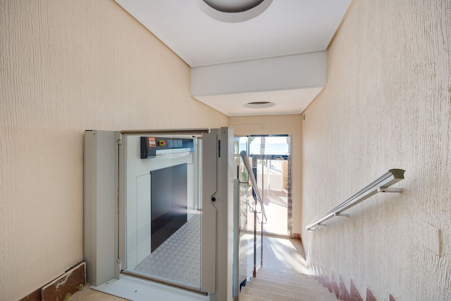 3 Zimmer Apartment zu verkaufen in Torrevieja mit Garage - 290.000 € (Ref: 9647701)