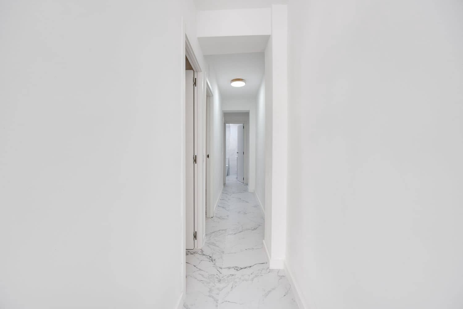 Apartamento de 3 habitaciones en Torrevieja en venta con garaje - 175.000 € (Ref: 9673724)