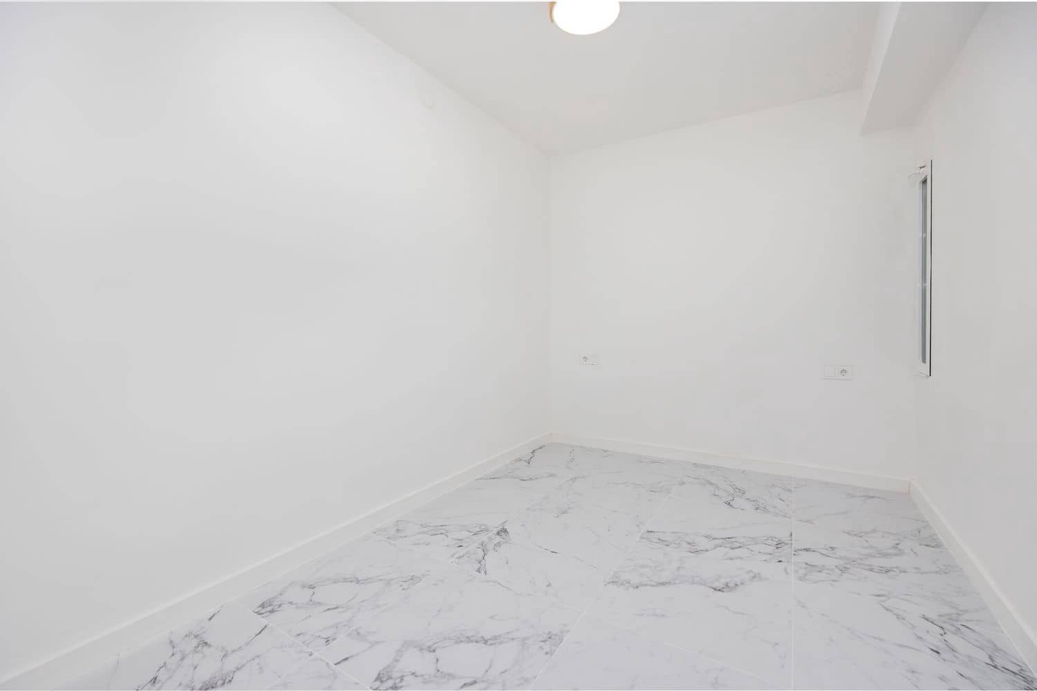 Apartamento de 3 habitaciones en Torrevieja en venta con garaje - 175.000 € (Ref: 9673724)