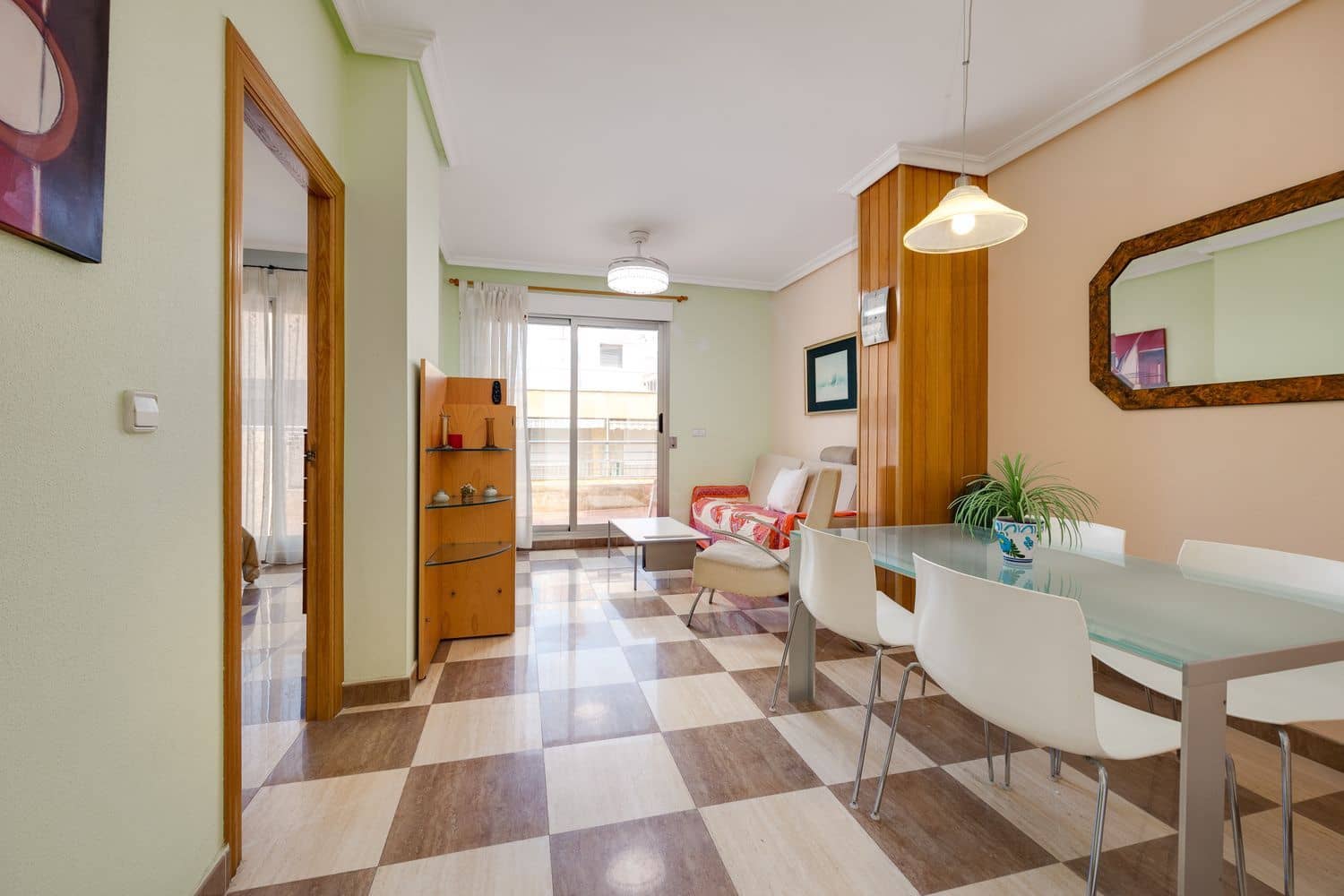 2 sovrum Lägenhet till salu i Torrevieja med garage - 235 000 € (Ref: 9673725)