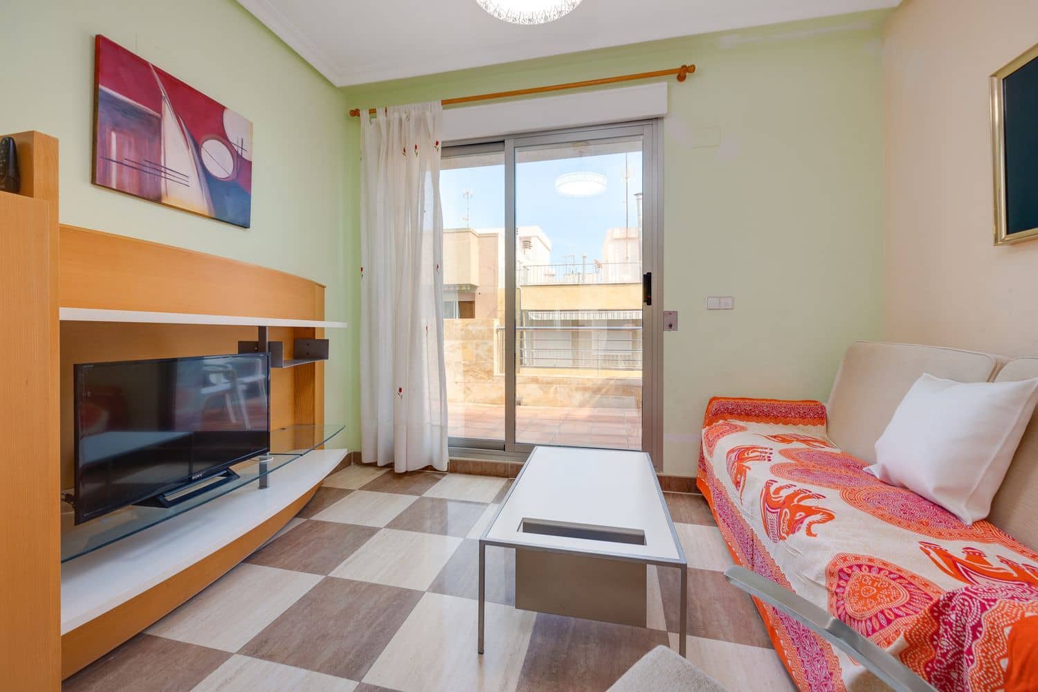 2 sovrum Lägenhet till salu i Torrevieja med garage - 235 000 € (Ref: 9673725)