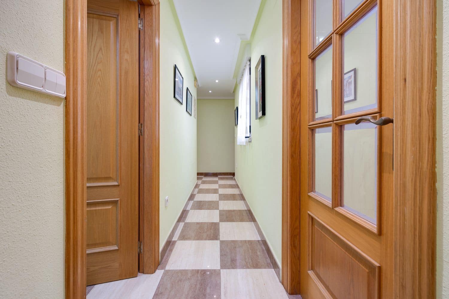 2 sovrum Lägenhet till salu i Torrevieja med garage - 235 000 € (Ref: 9673725)